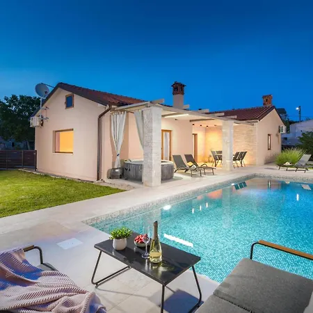 Draga Willa Prkacini